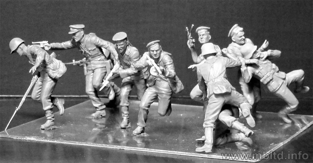 Набор фигурок MB35153 Советские морские пехотинцы, атака Master Box (MB)