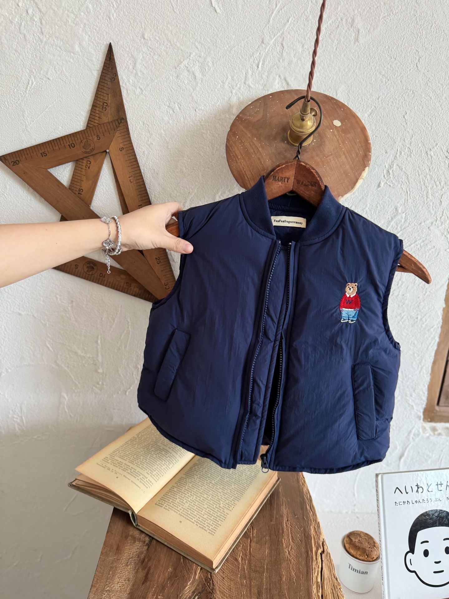 Детская безрукавка