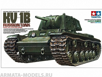 35142  Советский тяжелый танк КВ-1Б, с одной фигурой танкиста.