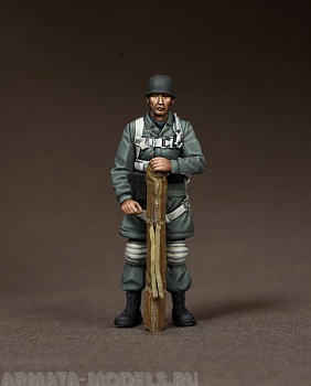 35110SOGA Fallschirmj?ger machine gunner.