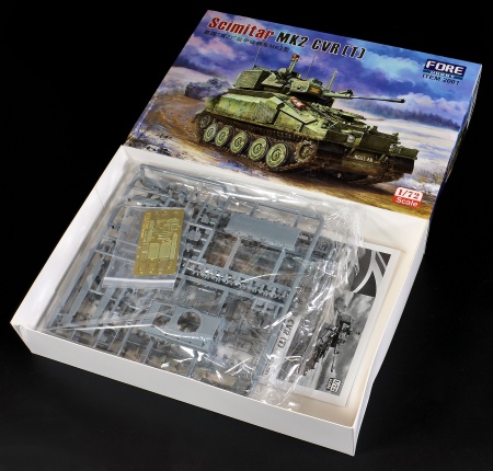 2001FH Сборная модель FV107 Scimitar Mark 2 Fore Hobby