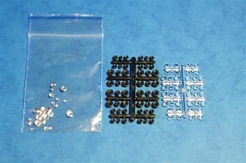 3501-ELF Дополнения для моделей Фары БТТ (16 шт.) Корпуса фар с запресованными отражателями+прозрачные линзы.